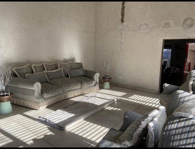 5 BEDROOM HOUSE FOR SALE IN VANDERBIJLPARK SE 6